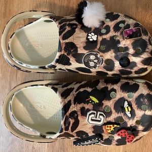 SIZE 6 LEOPARD PRINT CROCS